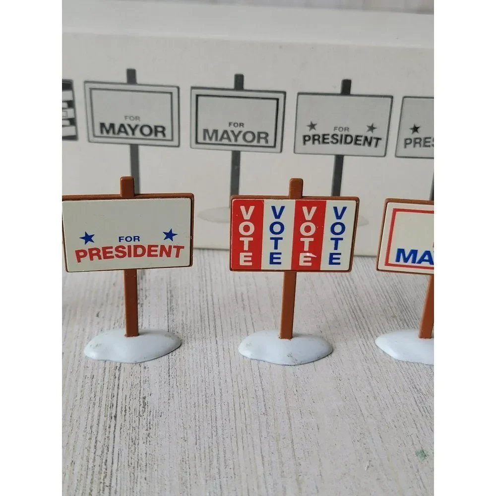 Dept 56 52599 Village Election Yard Signs snow accessory‎ Xmas set